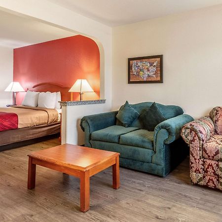 Econo Lodge Inn & Suites Мемфис Экстерьер фото