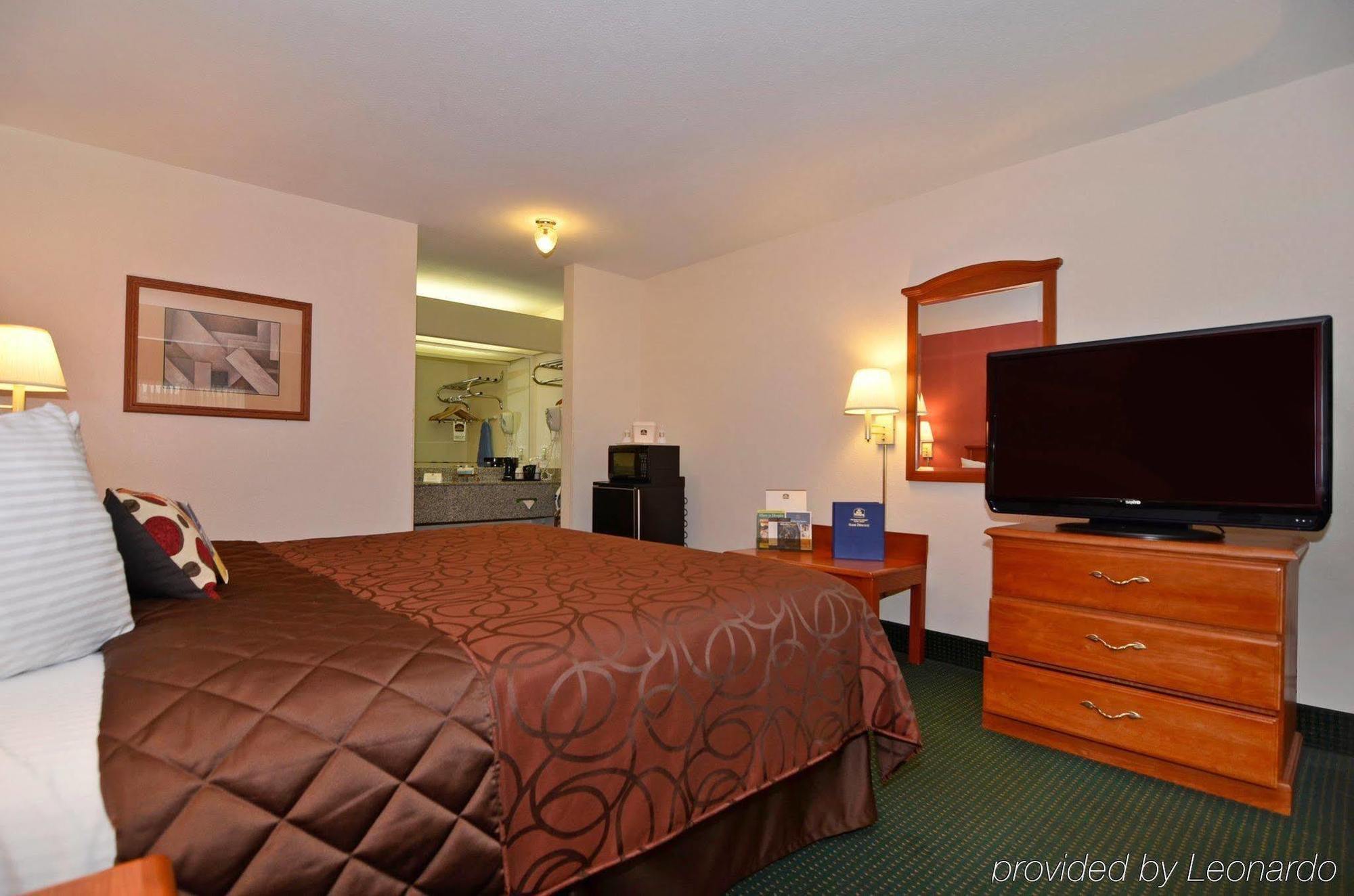 Econo Lodge Inn & Suites Мемфис Номер фото